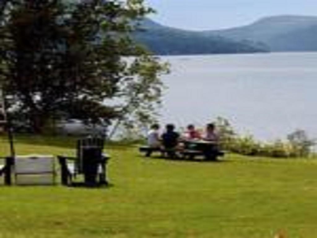 Willoughvale Inn Westmore Newport المظهر الخارجي الصورة