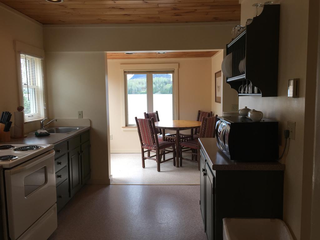 Willoughvale Inn Westmore Newport الغرفة الصورة